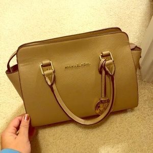 Michael Kors Knock off purse